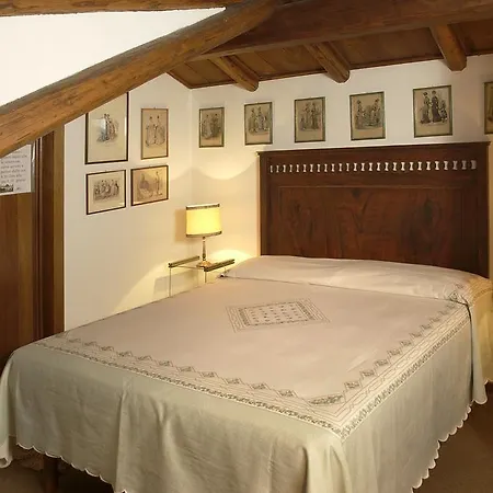 Bed & Breakfast Delle Meridiane Castagnole